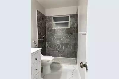 8730 Taft St, Pembroke Pines, FL 33024 - Photo 14