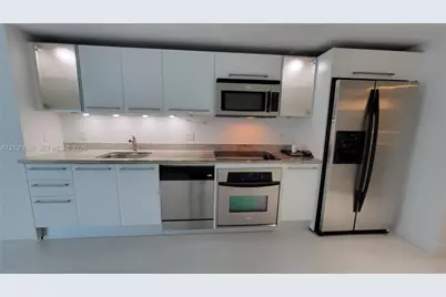 185 SW 7th St #3006, Miami, FL 33130 - Photo 10