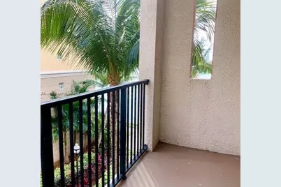 17150 N Bay Rd #2402, Sunny Isles Beach, FL 33160 - Photo 1