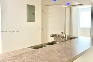 17150 N Bay Rd, Sunny Isles Beach, FL 33160 - Photo 10