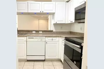 17150 N Bay Rd #2402, Sunny Isles Beach, FL 33160 - Photo 12