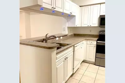 17150 N Bay Rd #2402, Sunny Isles Beach, FL 33160 - Photo 8