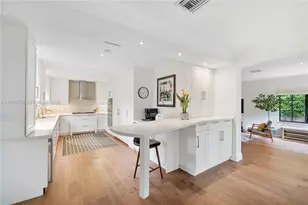 435 W 51st St, Miami Beach, FL 33140 - Photo 14