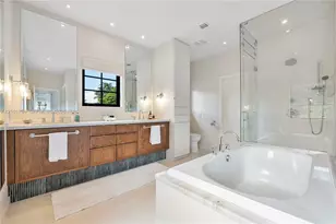435 W 51st St, Miami Beach, FL 33140 - Photo 24