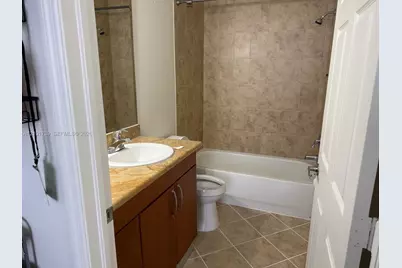 7458 NW 179th Ter #7458, Hialeah, FL 33015 - Photo 16