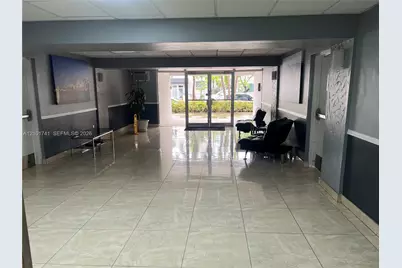 7705 Abbott Ave #305, Miami Beach, FL 33141 - Photo 2