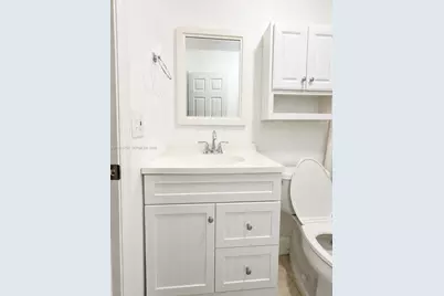 5800 W 18th Ln #202, Hialeah, FL 33012 - Photo 18