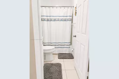5800 W 18th Ln #202, Hialeah, FL 33012 - Photo 16