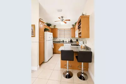 5800 W 18th Ln #202, Hialeah, FL 33012 - Photo 10
