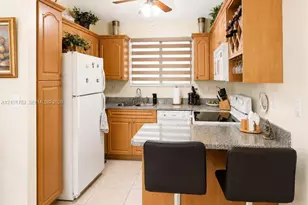5800 W 18th Ln, Hialeah, FL 33012 - Photo 10