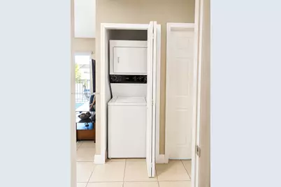 5800 W 18th Ln #202, Hialeah, FL 33012 - Photo 20