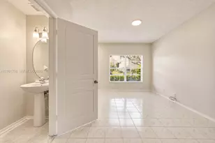 16731 Hemingway Dr, Weston, FL 33326 - Photo 8