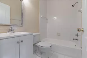 8073 W 36th Ave, Hialeah, FL 33018 - Photo 26