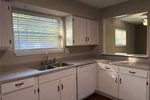 1100 Skyland Dr, Columbia, SC 29210 - Photo 8