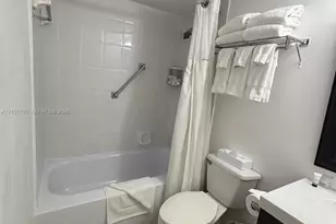 19201 Collins Ave, Sunny Isles Beach, FL 33160 - Photo 6