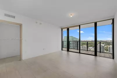 1000 Brickell Plz #3904, Miami, FL 33131 - Photo 12