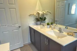 3434 W 108th St, Hialeah, FL 33018 - Photo 4