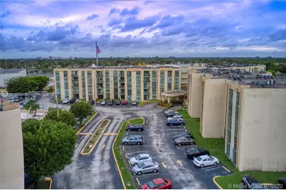 2055 SW 122nd Ave #410, Miami, FL 33175 - Photo 2