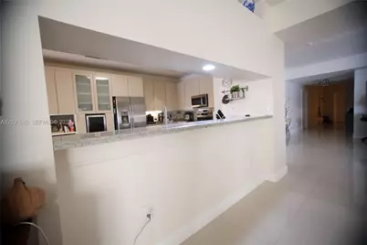 10750 NW 66th St #307, Doral, FL 33178 - Photo 26