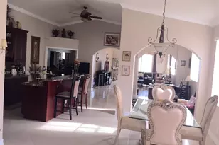 932 Falling Water Rd, Weston, FL 33326 - Photo 4