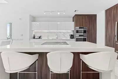 851 NE 1st Ave #2601, Miami, FL 33132 - Photo 8