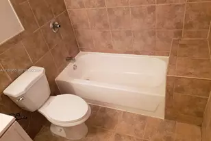 640 SW 9th Ct, Pompano Beach, FL 33060 - Photo 6