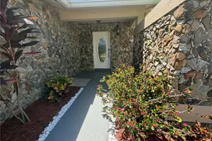 20888 Sugarloaf Ln, Boca Raton, FL 33428 - Photo 2