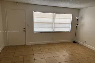 241 SE 9th Ave, Pompano Beach, FL 33060 - Photo 6