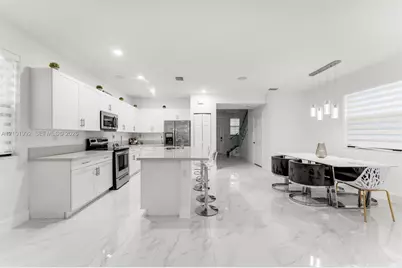 10964 W 35th Ln #10964, Hialeah, FL 33018 - Photo 4