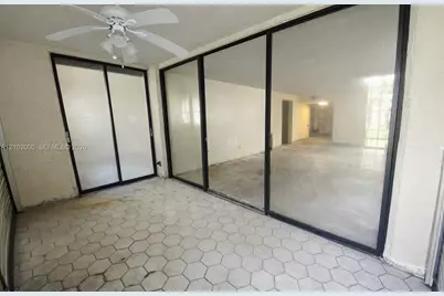 20801 San Simeon Way #101, Miami, FL 33179 - Photo 12