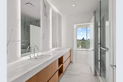1400 Biscayne Blvd #309, Miami, FL 33132 - Photo 18