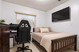 19582 NW 55th Cir Pl, Miami Gardens, FL 33055 - Photo 16