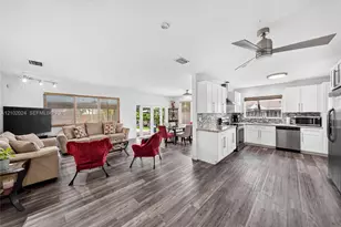 8920 SW 197th St, Cutler Bay, FL 33157 - Photo 2