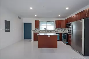 2575 SW 64th Ave, Miramar, FL 33023 - Photo 14