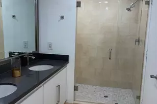90 SW 3rd St, Miami, FL 33130 - Photo 10