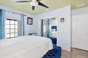 348 NE 118th St, Miami, FL 33161 - Photo 22