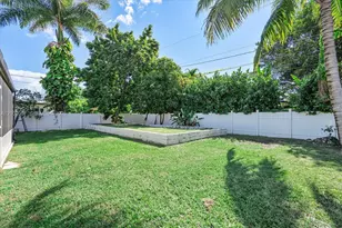 348 NE 118th St, Miami, FL 33161 - Photo 32