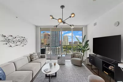 79 SW 12th St #2204-S, Miami, FL 33130 - Photo 2