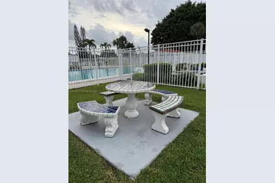4919 NW 52nd St, Tamarac, FL 33319 - Photo 34