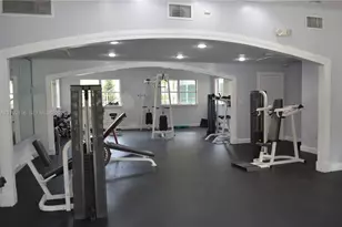 8235 Lake Dr, Doral, FL 33166 - Photo 22