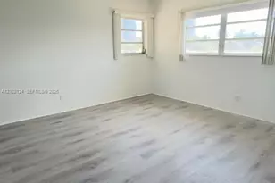 141 NE 10th Ave, Hallandale Beach, FL 33009 - Photo 4