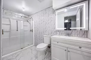 1746 W 58th St, Hialeah, FL 33012 - Photo 22
