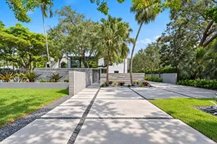 12625 SW 78th Ave, Pinecrest, FL 33156 - Photo 14