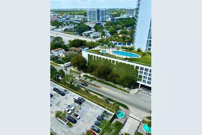 600 NE 36th St #2015, Miami, FL 33137 - Photo 4