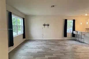 4860 Eucalyptus Dr, Hollywood, FL 33021 - Photo 4