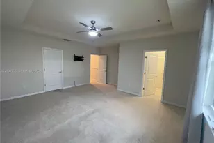 4860 Eucalyptus Dr, Hollywood, FL 33021 - Photo 16