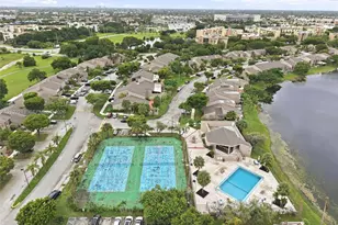 9135 Fontainebleau Blvd, Miami, FL 33172 - Photo 48