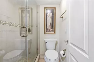 9135 Fontainebleau Blvd, Miami, FL 33172 - Photo 26
