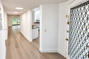 12501 SW 14th St, Pembroke Pines, FL 33027 - Photo 2