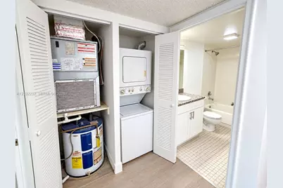 12501 SW 14th St #101R, Pembroke Pines, FL 33027 - Photo 6
